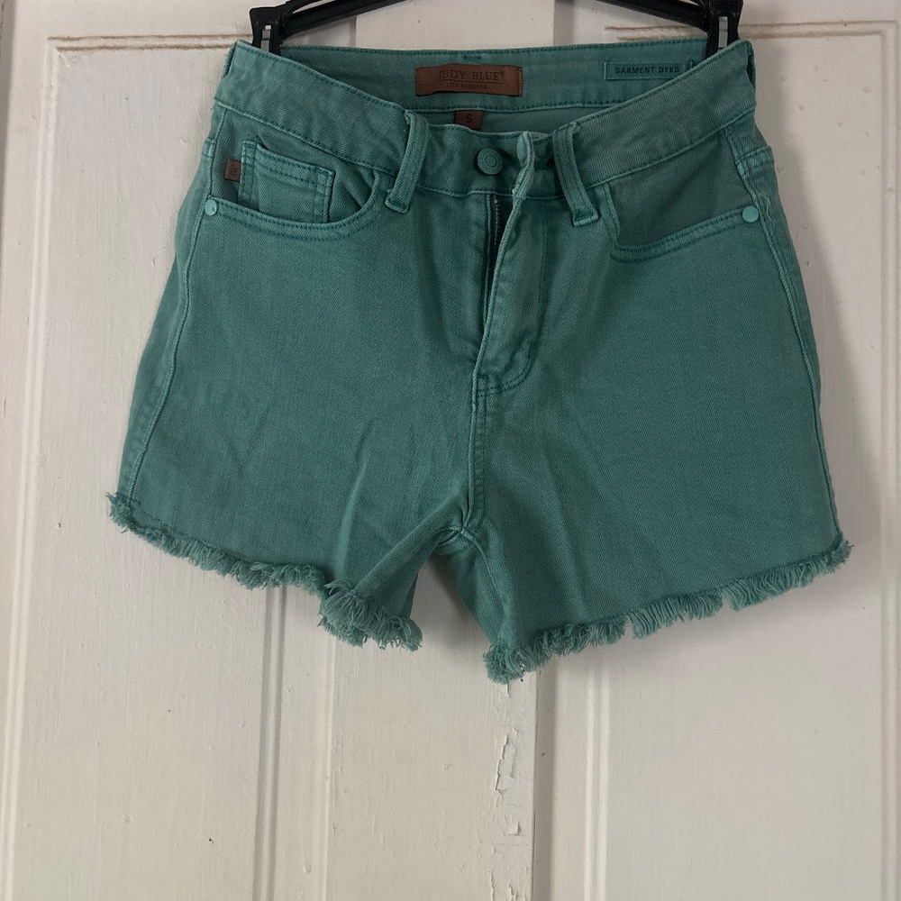 NEW Women’s  Size Small  JUDY BLUE Denim   Green Fray Hem Shorts